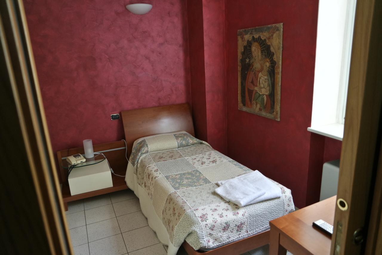 Scanzorosciate Albergo Giardinetto מראה חיצוני תמונה